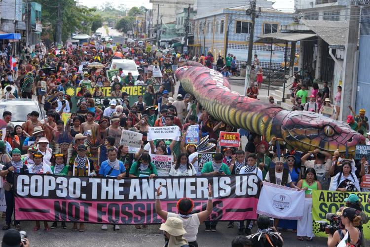 UN climate talks shift into higher gear with government ministers and presidency's new document