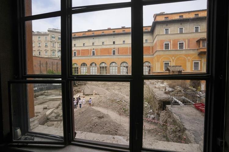 Ruins of ancient Nero's Theater discovered under garden of future Four Seasons near Vatican