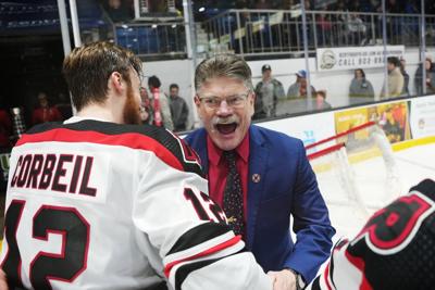Moncton Wildcats coach Gardiner MacDougall seeks yet another trophy at Memorial Cup