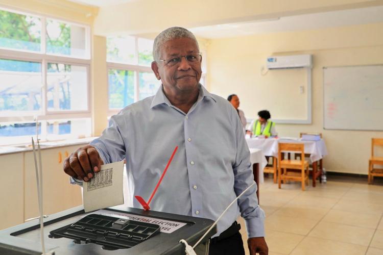 Seychelles votes in tight runoff election