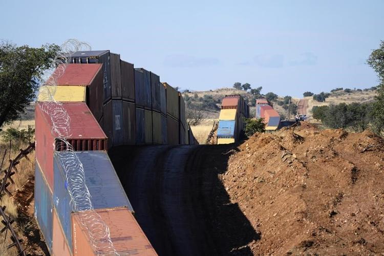 US sues Arizona over shipping containers on Mexico border