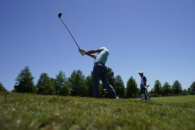 Clark-Hossler maintain 1-shot lead in Zurich Classic