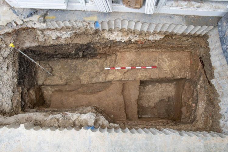 Archaeologists unearth the remains of a Roman basilica on the site of a new London skyscraper