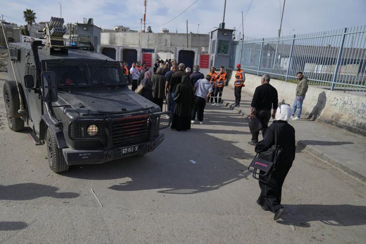 Hamas says it will release a US-Israeli hostage and 4 bodies, but Israel expresses immediate doubt