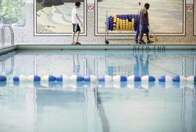 Two indoor pools in Toronto closed after staff walked out due to extreme heat: union