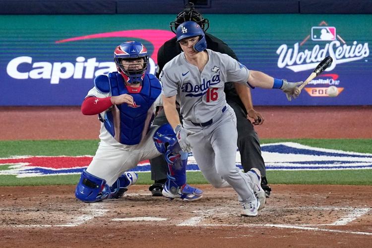Yamamoto throws first World Series complete game since 2015 as Dodgers beat Blue Jays 5-1 in Game 2