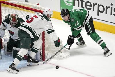Hartman goal in double OT gives Wild 3-2 win