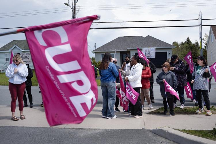 Unionized long-term care workers resume strike as some local issues remain unsolved