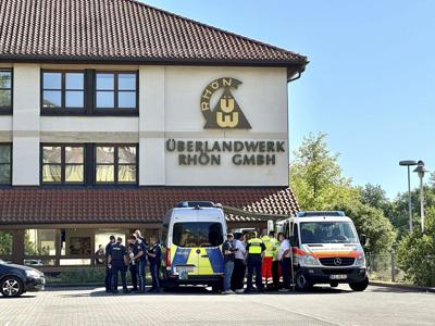 A stabbing attack at a German company kills 1 person and seriously wounds 2