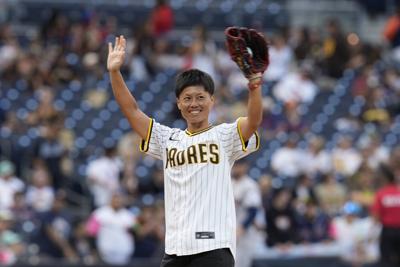 IBL's Maple Leafs sign Ayami Sato, widely considered baseball's top female pitcher