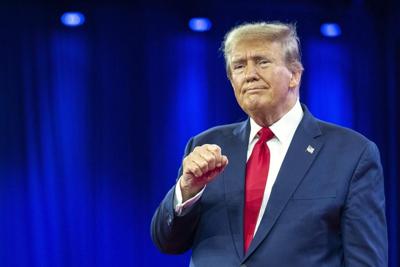 Trump appeals judge's decision to remove his name from Illinois primary ballot