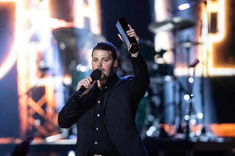 Josh Ross, Cameron Whitcomb lead nominations ahead of ɫtv country music awards