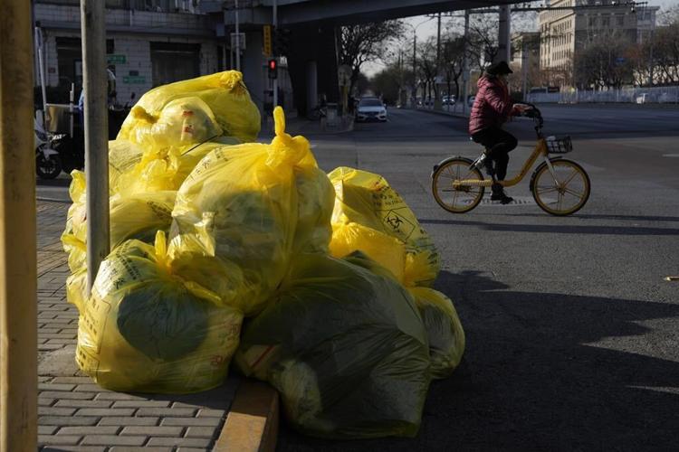 China announces rollback of strict anti-COVID-19 measures