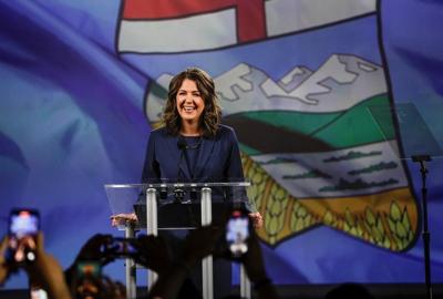 Alberta Premier Danielle Smith downplays link between wildfires and climate change