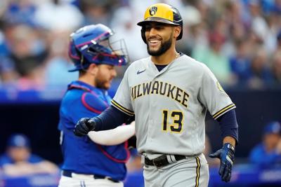 ϳԹ Abraham Toro's two-run homer spurs Brewers to 4-2 win over Blue Jays