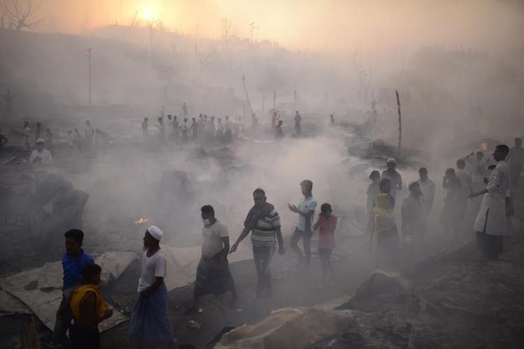 Fire at Rohingya camp in Bangladesh leaves refugees homeless