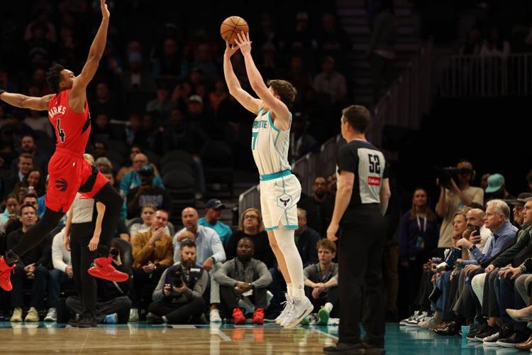 Quickley's 3-pointer at the buzzer sends the Raptors past the Hornets 97-96 for 5th win in 6 games