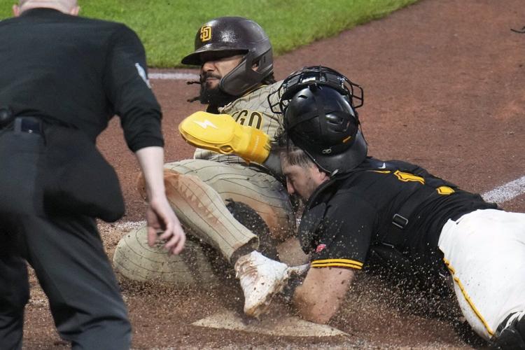 Sliding mitts are baseball's 'must-have,' even if at youth levels, they're all fashion, no function