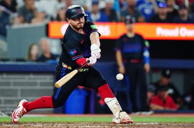 Kirk's heroics lead Blue Jays to 6-5 comeback win over Rangers