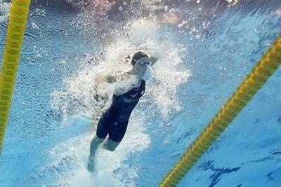 McIntosh takes bronze in 200 freestyle at worlds; Carlson, Macauley add diving medals