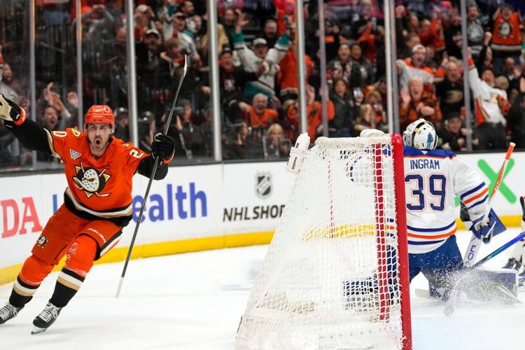 Carlsson, Terry lead Ducks to 5-2 win in Game 6, eliminating the 2-time conference champ Oilers