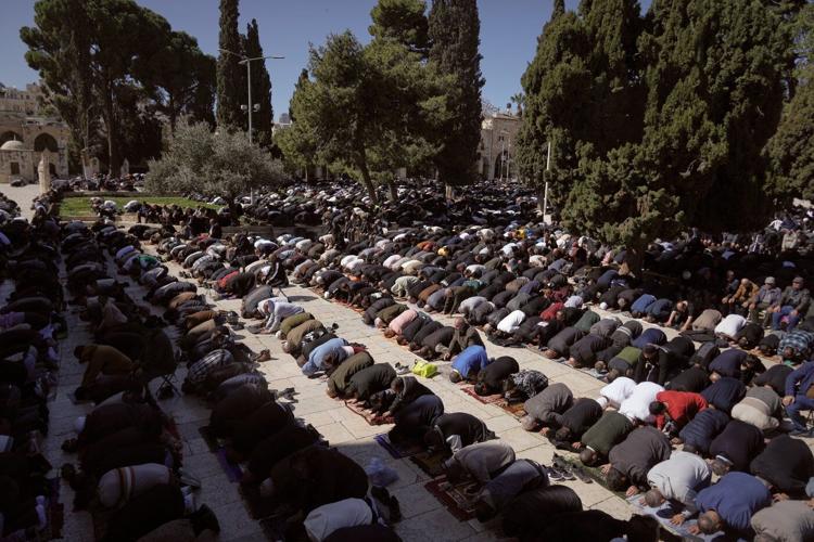 First Ramadan Friday prayers held at Jerusalem's Al-Aqsa mosque since ceasefire