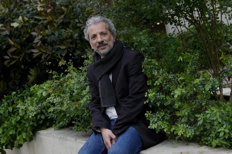 An Algerian reporter says he was expelled from his country without explanation