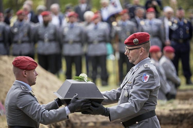 PHOTO COLLECTION: Germany WWII Fallen Soldiers