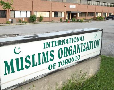 Man charged with murder in 2020 mosque stabbing found not criminally responsible