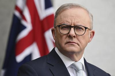 Australia will pay Nauru to resettle foreign-born criminals
