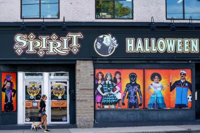 Spirit Halloween makes retail vacancies less of a nightmare after Hudson's Bay fall
