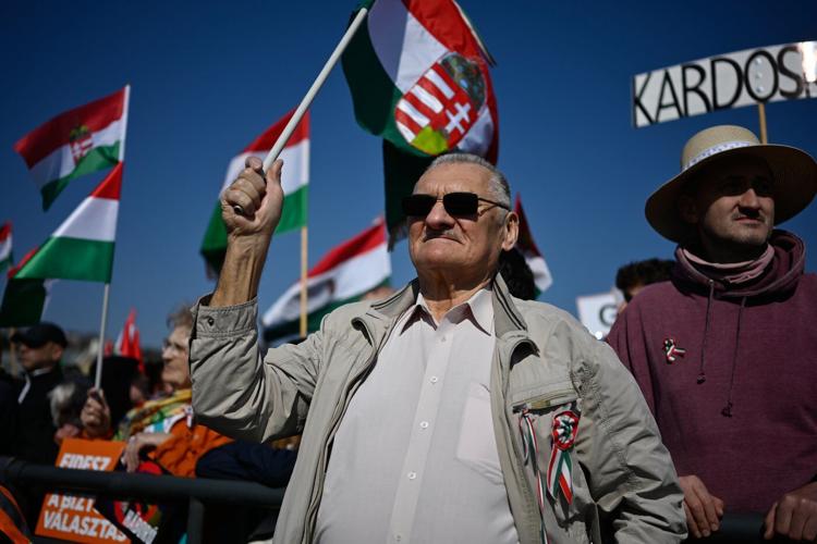 Orbán and challenger Magyar summon rival rallies in show of strength before Hungary's April election