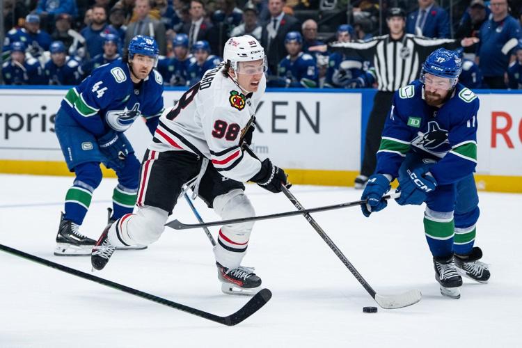 Fatigue, frustration trouble Vancouver Canucks in 5-2 loss to Chicago Blackhawks