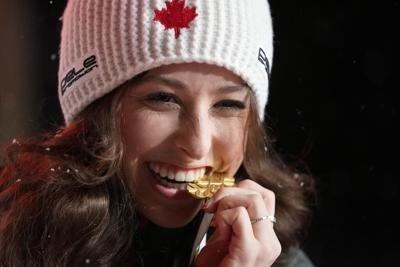 ɫֱ women's ski jump team chases excellence from base abroad