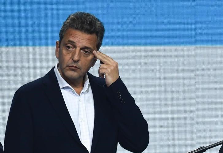 Argentine peso plunges after rightist who admires Trump comes first in primary vote