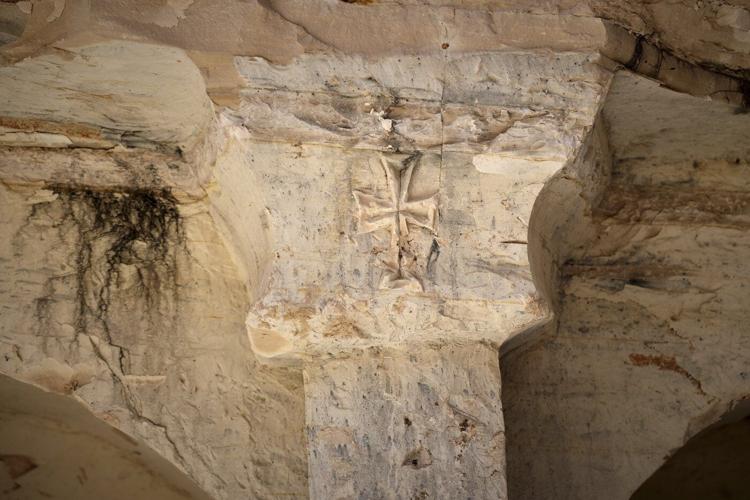 Contractor in Syria uncovers a surprise beneath the rubble: an ancient tomb complex
