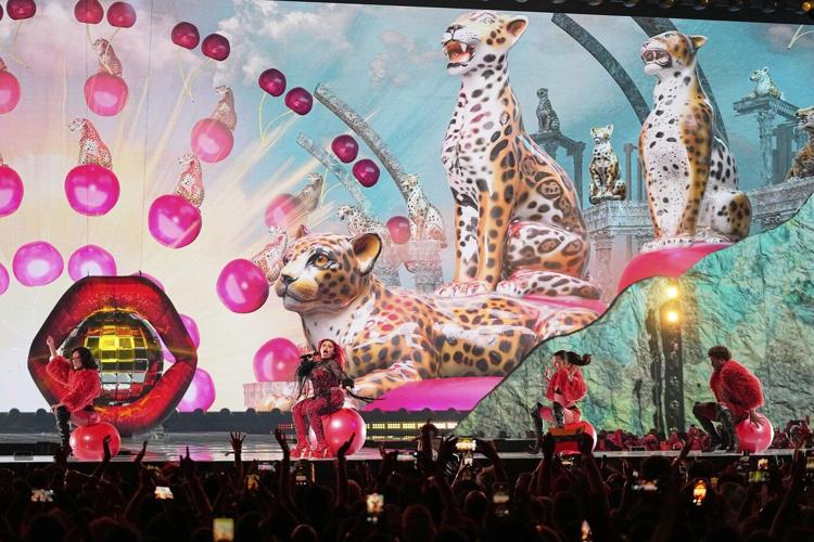 PHOTO COLLECTION: Eurovision Song Contest: Semifinals - Day 2