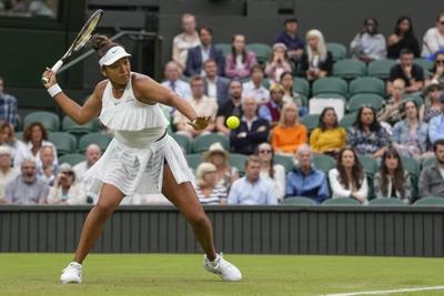 Emma Navarro's mental notes help her beat former No. 1 Naomi Osaka at Wimbledon