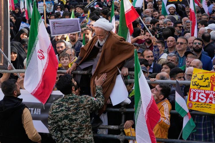 Iranians commemorate anniversary of 1979 US embassy takeover at time of tensions