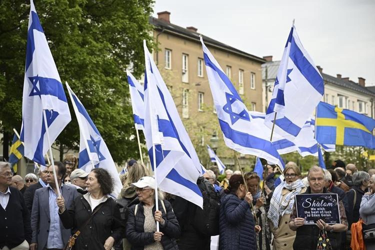 For Israel’s contestant, the Eurovision Song Contest comes with tight security, boos and cheers