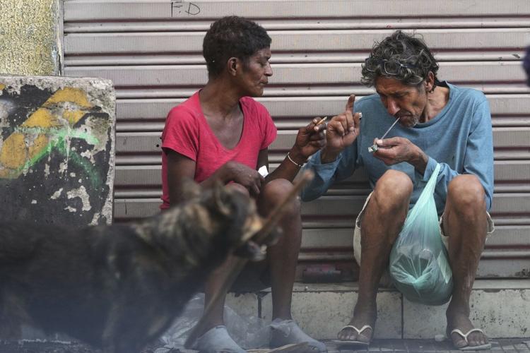 AP PHOTOS: Sao Paulo police clear the Crackland area as residents scatter and denounce abuse