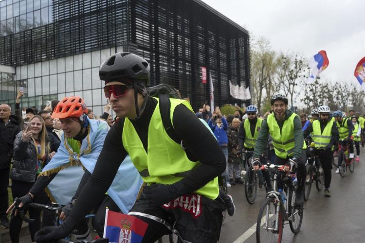 Serbian student protesters head to Strasbourg on bicycles to seek EU support