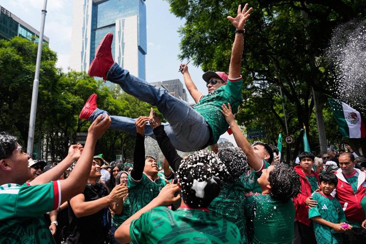 3 people die of asphyxiation during Mexico City celebrations after World Cup win