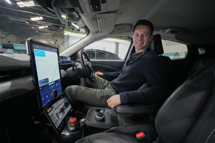 Robotaxis are coming to London. The city's famed black cab drivers are skeptical