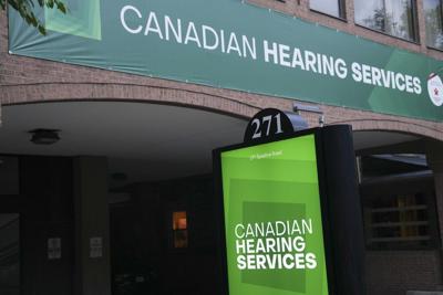 'Trust is gone' after lengthy ɫֱ Hearing Services strike, some deaf clients say