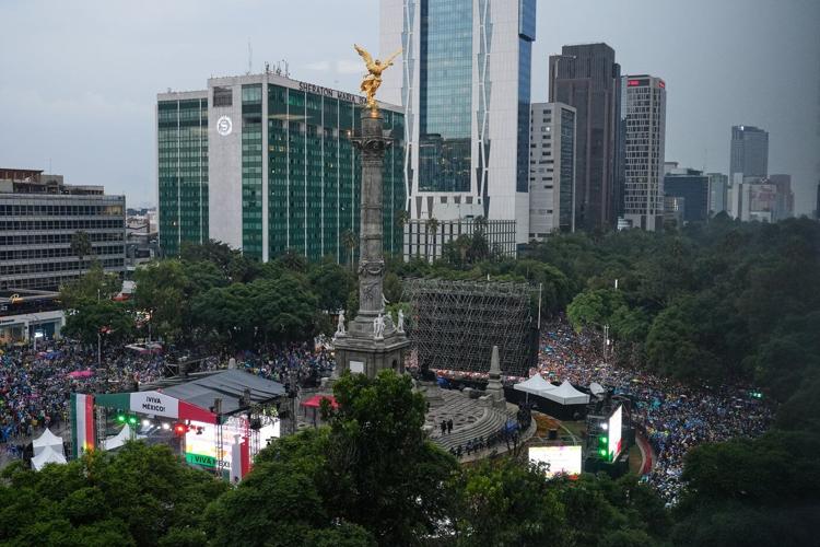 3 people die of asphyxiation during Mexico City celebrations after World Cup win
