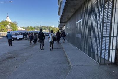 Strong quake rocks Solomon Islands, sends people fleeing