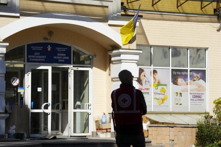 Canadian Red Cross helps rebuild Ukrainian children's hospital after rocket attack
