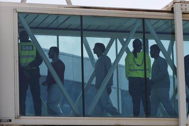 ACLU claims administration is restarting deportations under 18th century wartime law