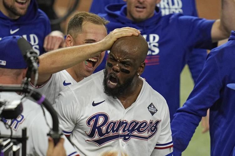 García's HR in 11th, Seager's tying shot in 9th rally Rangers past Arizona 6-5 in Series opener